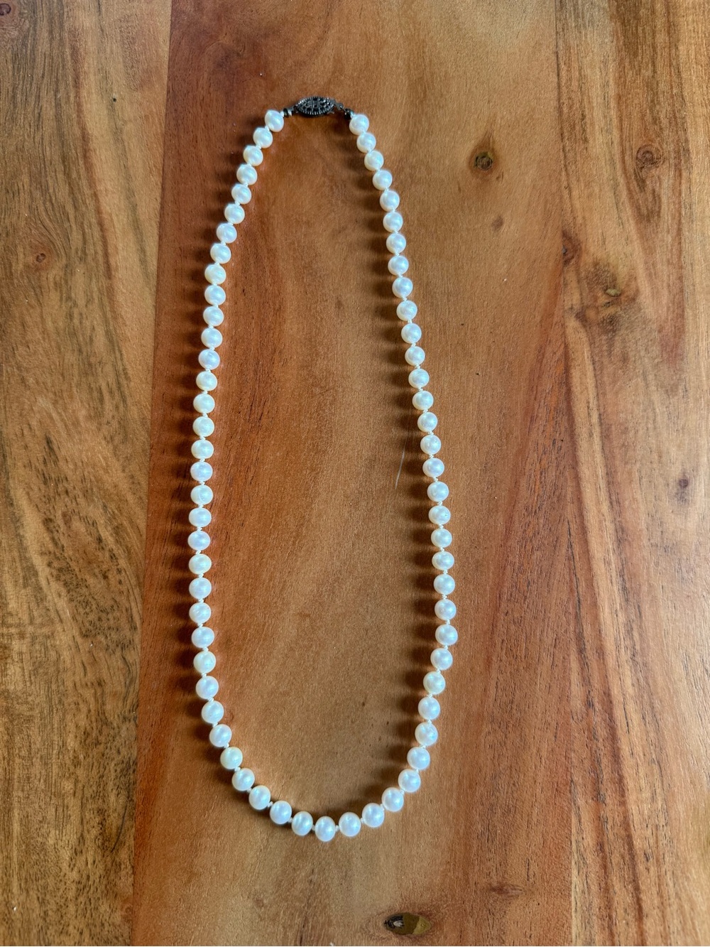 Classic White Pearl Necklace - Elegant Women's Jewelry